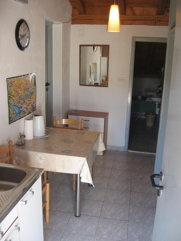 Apartments Darinka Skradin Bilik gambar