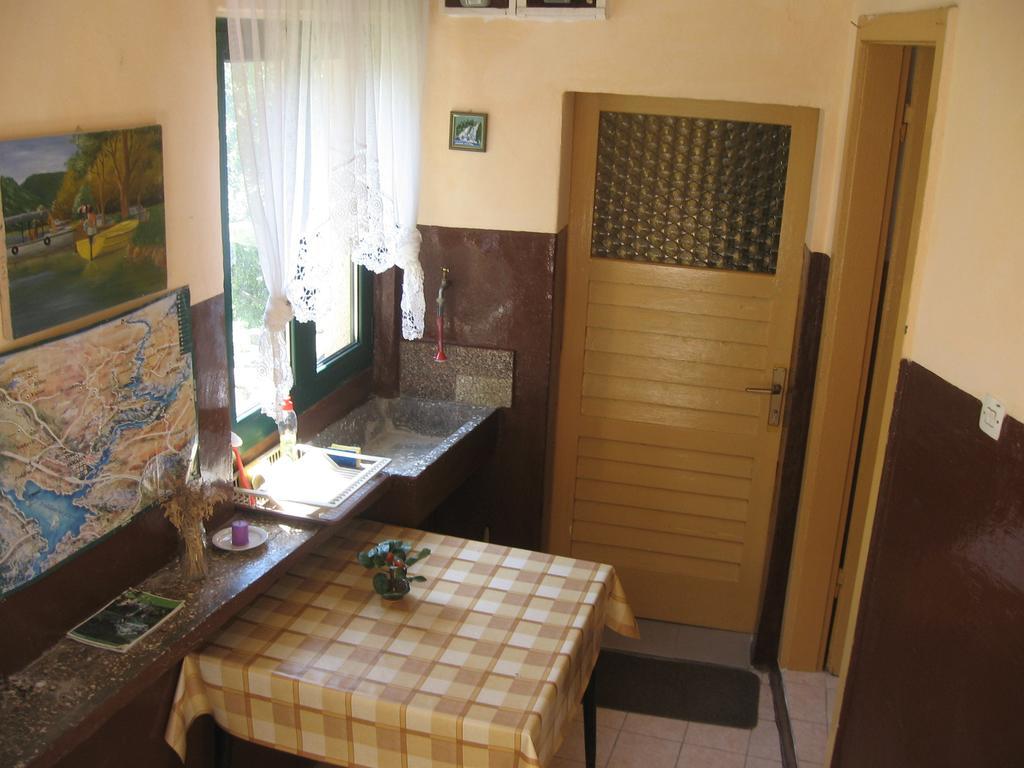 Apartments Darinka Skradin Bilik gambar