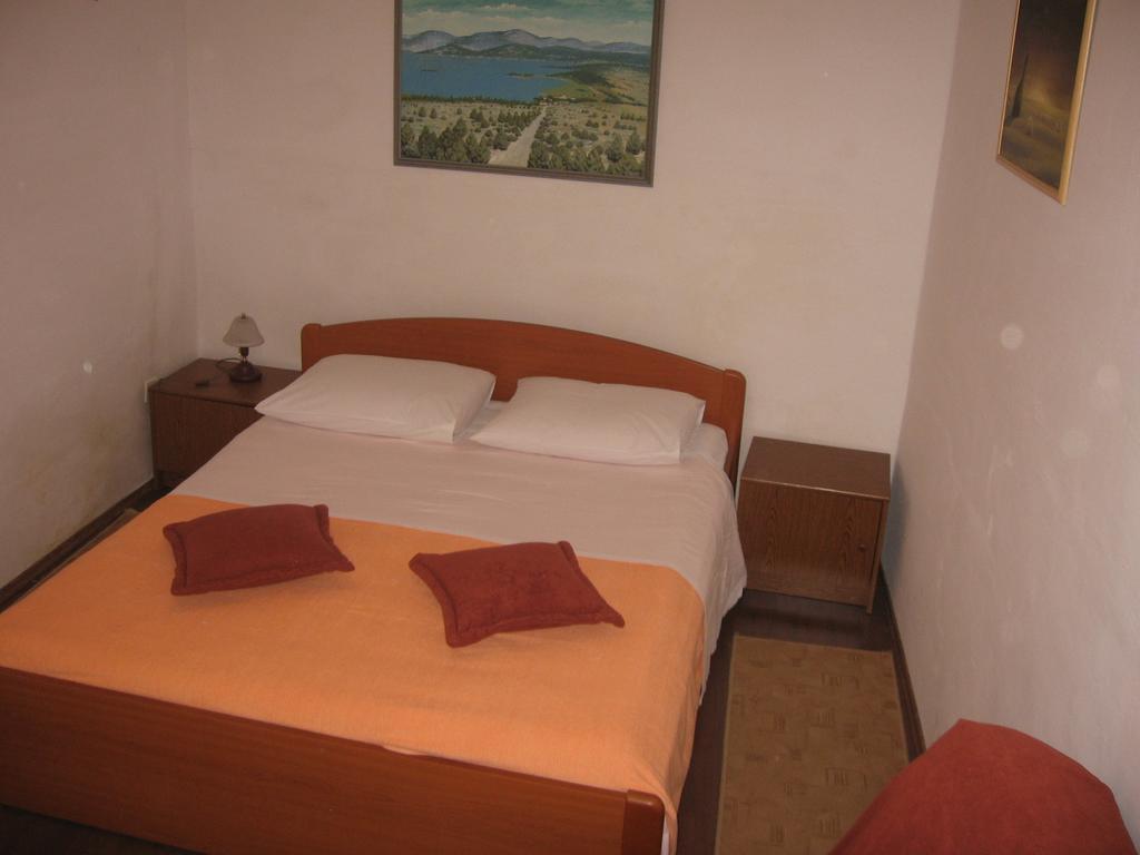 Apartments Darinka Skradin Bilik gambar