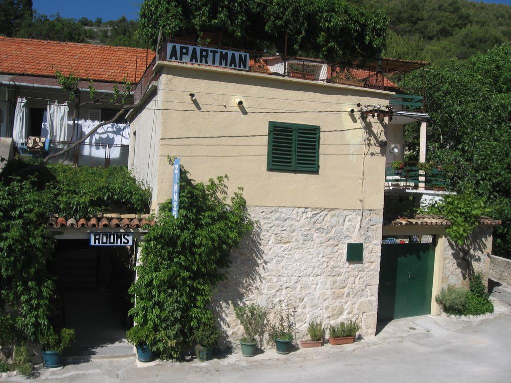 Apartments Darinka Skradin Bilik gambar