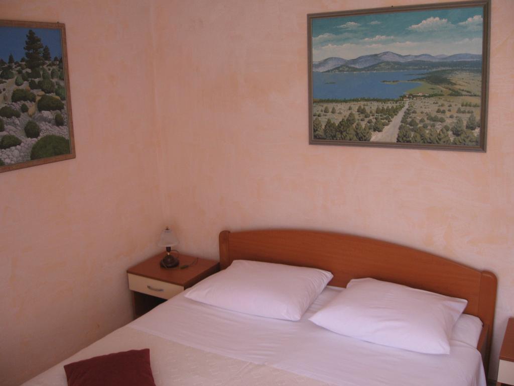 Apartments Darinka Skradin Luaran gambar